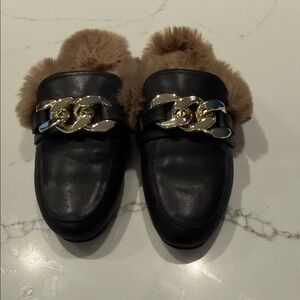 Women’s Black Leather Fur-Lined Loafers with Gold Chain size 7